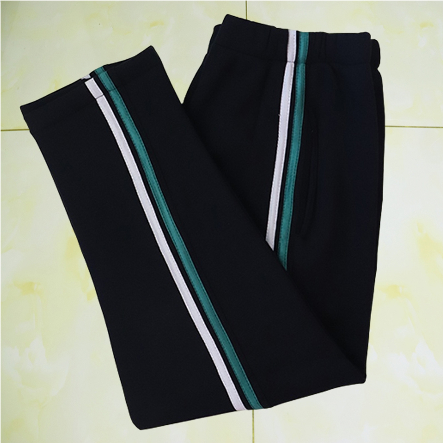 前亮墨绿后亮白两道杠直筒校服