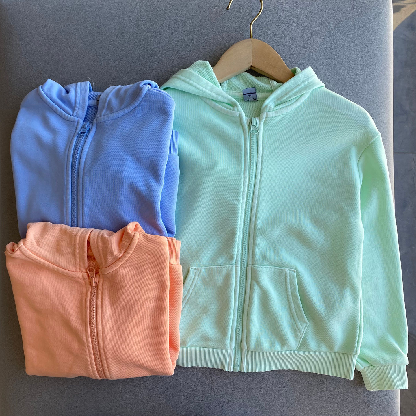 外贸单童装新款男童女童连帽宽松柔软简约卫衣纯棉拉链开衫外套