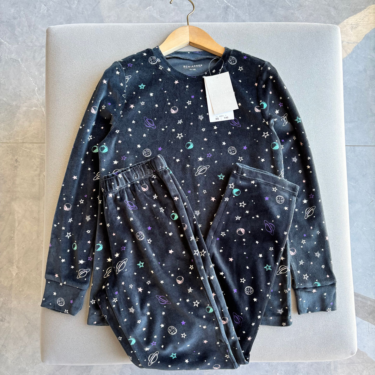 外贸单新款童装女童柔软休闲儿童星星天鹅绒长袖长裤子家居服套装