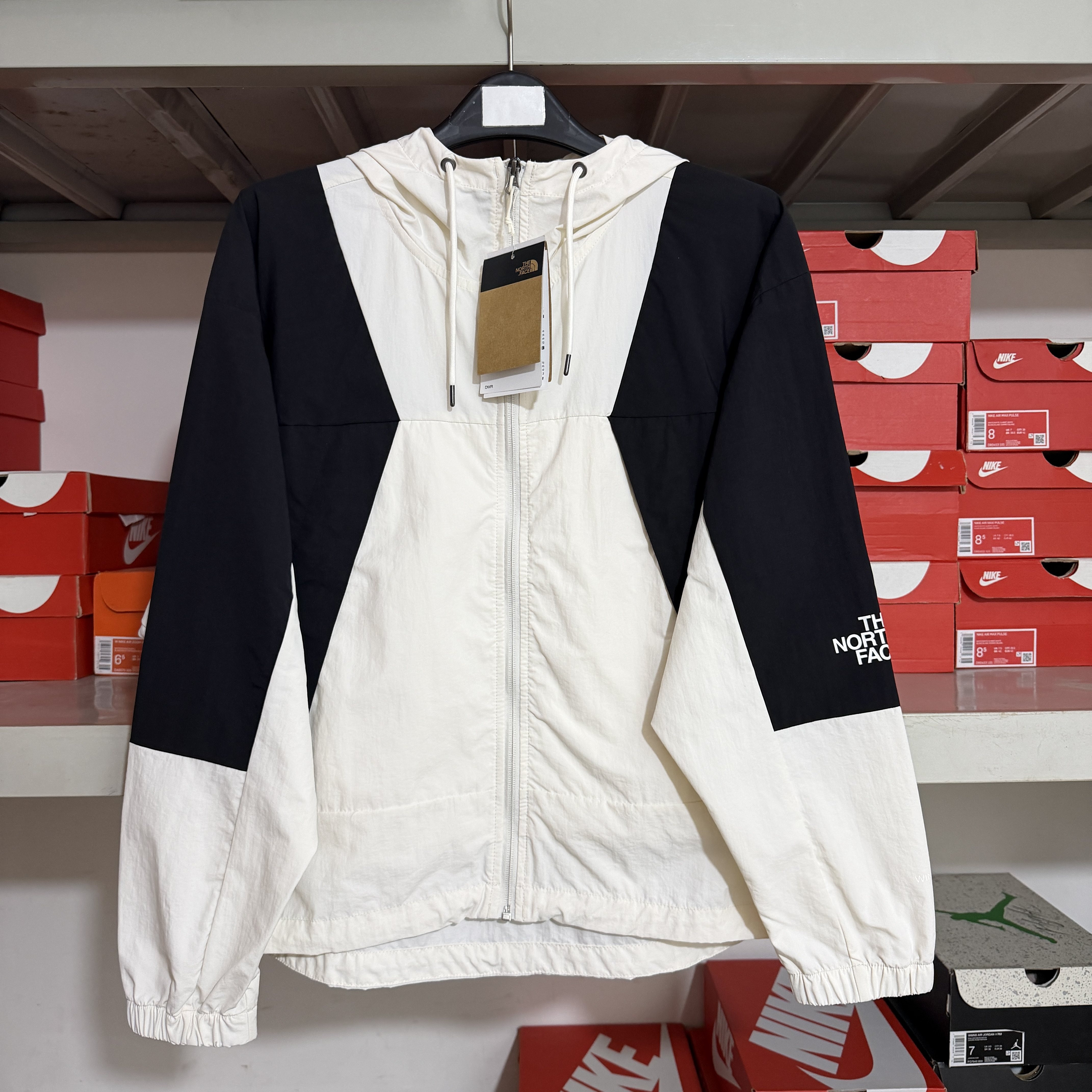 北面/TheNorthFace 拼接撞色连帽夹克外套女士防风防泼5K16-N3N