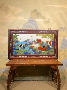 郎世宁作品红木彩绘镶瓷板画珐琅掐丝八骏图挂屏手绘陶瓷装饰画