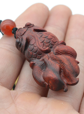 非洲紫檀吊饰红木年年有余护身符