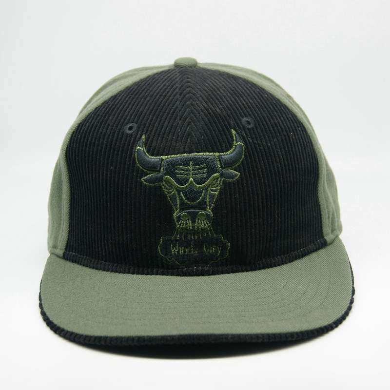 thumbnail for Windy City Bulls men's and women's baseball caps embroidered street hip-hop skateboarding fashion brand casual and versatile sun hats