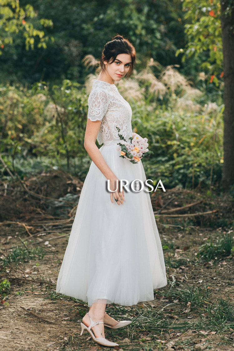 优罗莎原创两件套刺绣蕾丝短袖新娘订婚户外草坪婚纱森系旅拍轻纱