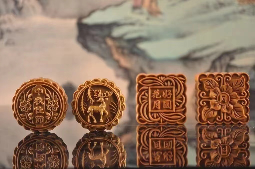 中秋团圆月饼崖柏制作四季系列礼盒包装国风中式实木礼品摆件雕刻