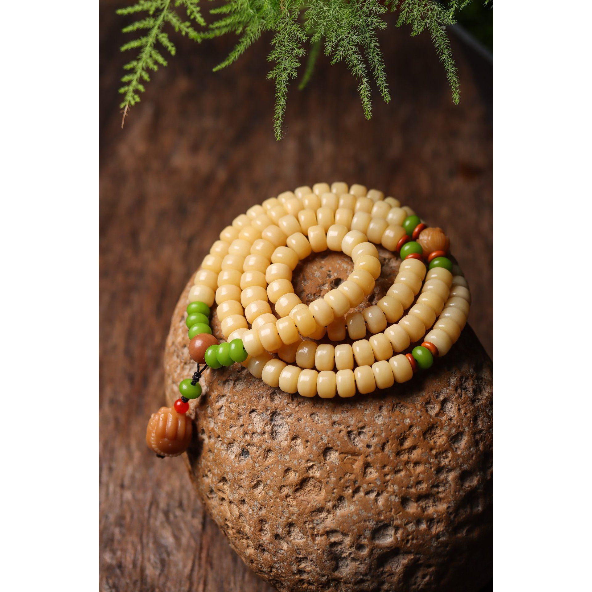 海南玉籽料白玉菩提根子奶黄原创设计DIY款手链吞金兽雕刻莲花串