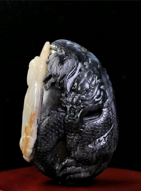 黑白分明把玩件和田玉青花籽料