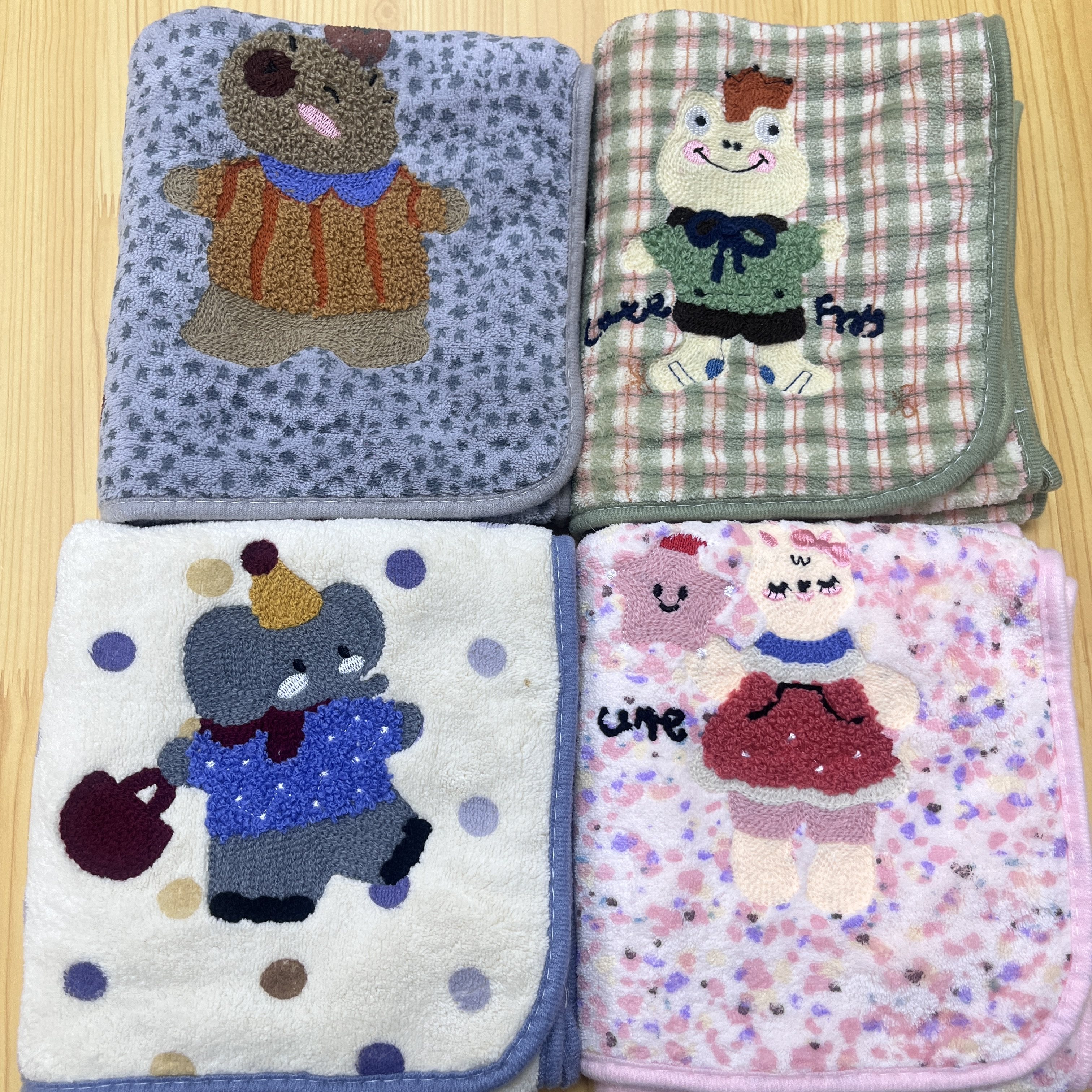 可爱卡通珊瑚绒毛巾面巾柔软吸水速干不掉毛家用学生宿舍洗脸巾