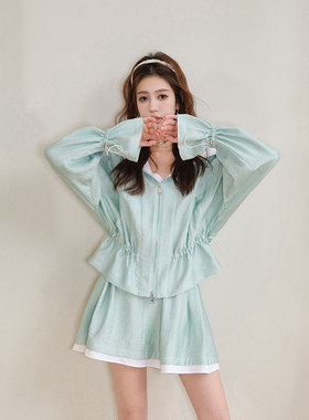 2025春光泽无弹肌理感薄荷绿色树皮皱风格宽松连帽夹克蓬蓬半裙女