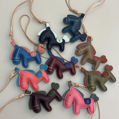 2025新款羊皮马上有钱真皮小马