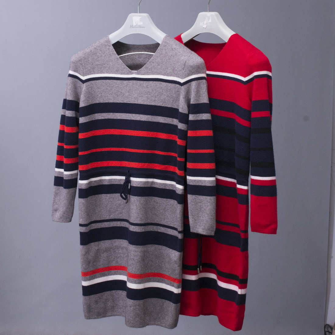 一线品牌撤柜V领长款毛衣裙子女