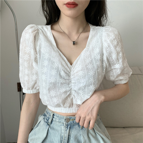 Real price French girls' hollow out embroidery V-neck bubble sleeve navel exposed short top