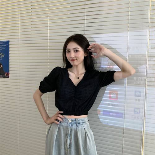 Real picture real price French girls' hollow embroidery V-neck bubble sleeve open navel short top
