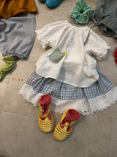甜菜·26夏季新款女童白色刺绣娃娃衫2657蓝色格子蕾丝短裙2631