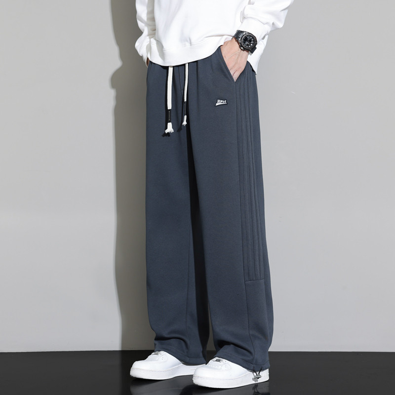 灰色