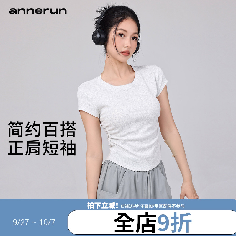 annerun圆领正肩T恤女收腰休闲显瘦运动短袖弧形下摆短款修身上衣