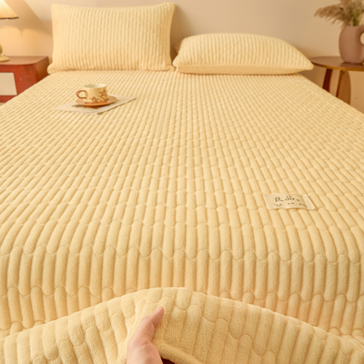 加厚牛奶绒床盖/抗静电/不掉毛