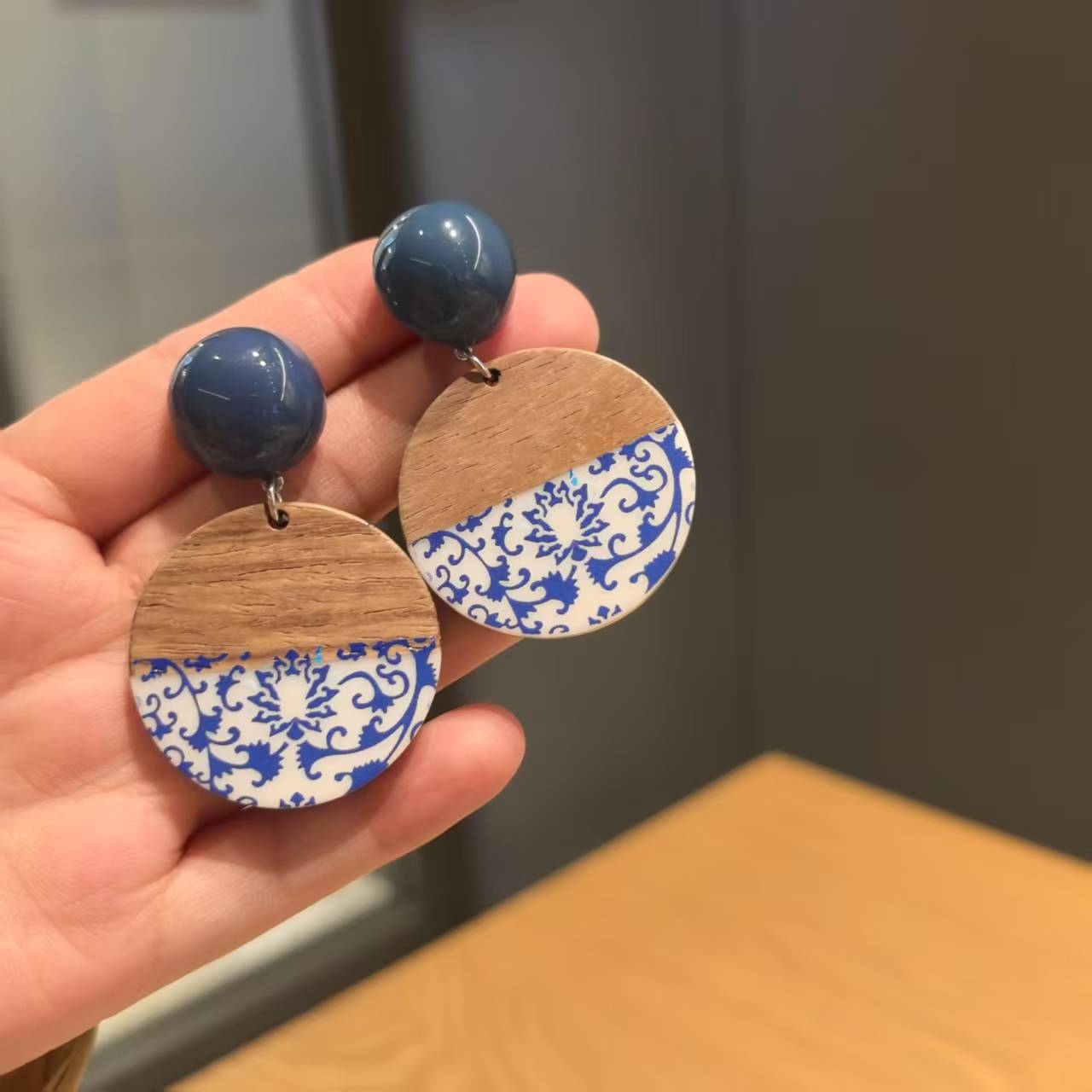 沐琪手作青花瓷亚克力拼接木质耳环新中式复古蓝色耳坠耳夹