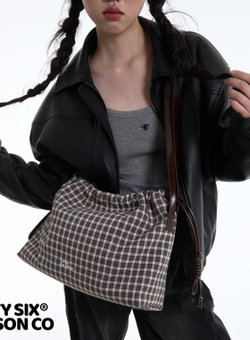 DirtySix原创 Little by little 双肩带 风衣格子版 抽绳方砖包