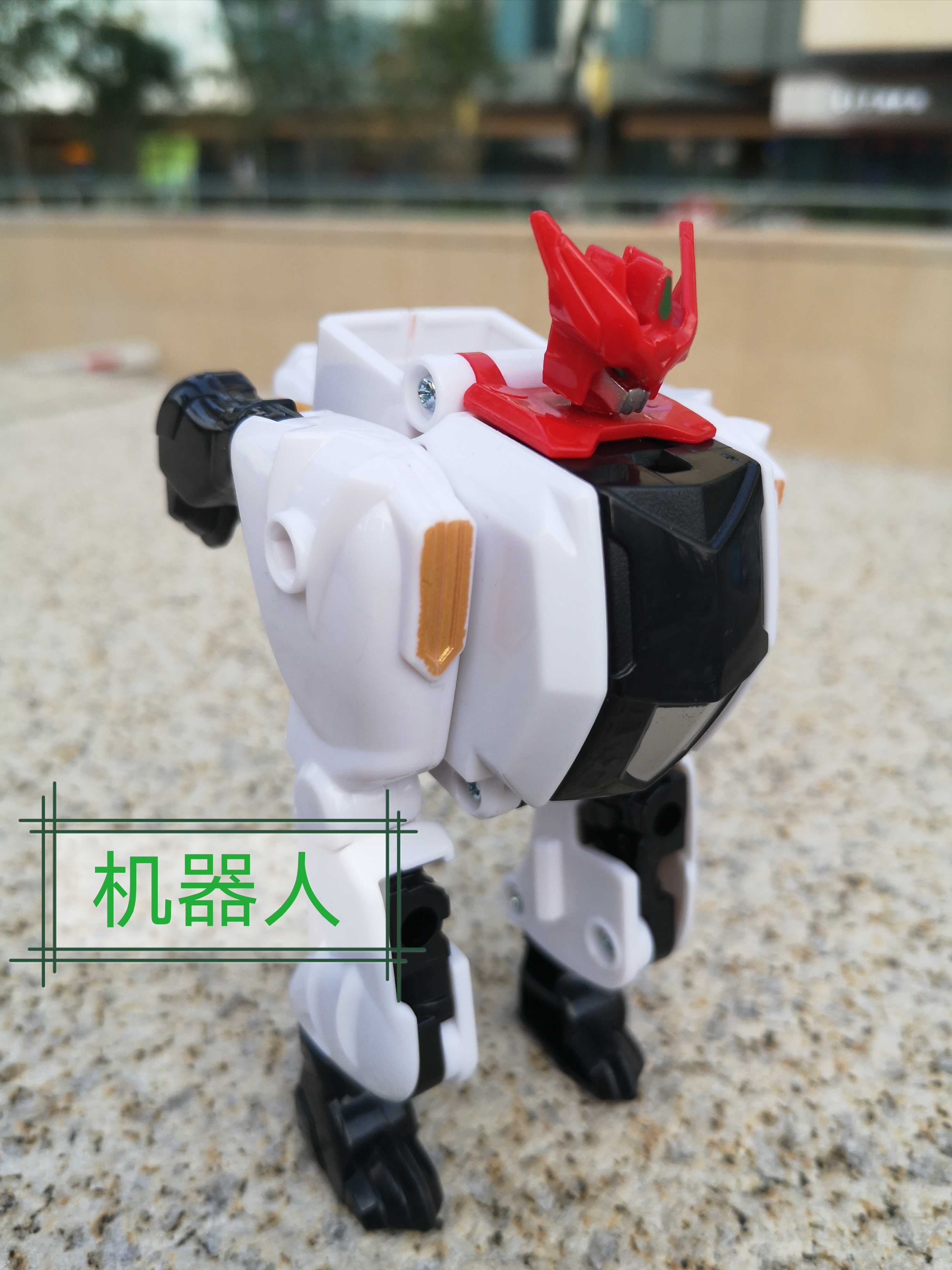 日版正版尾货变形金刚玩具折叠机器人豹熊男孩儿