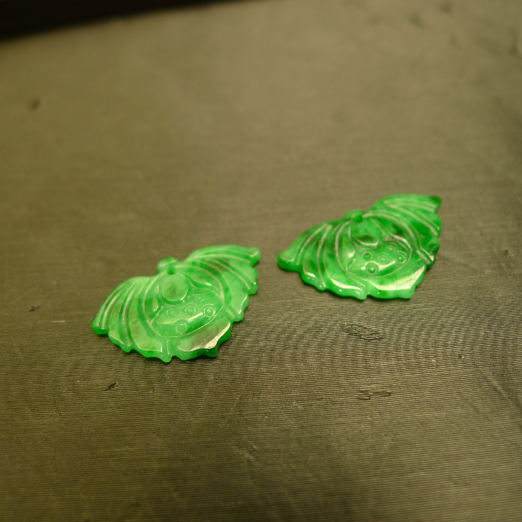 缅甸天然A货翡翠莲蓬小花裸石