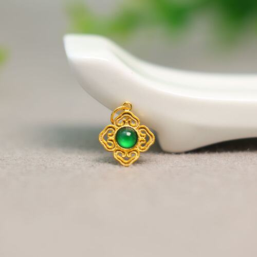 天然A货翡翠蛋面四叶草形小吊坠