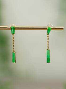 缅甸天然A货翡翠柱条耳坠
