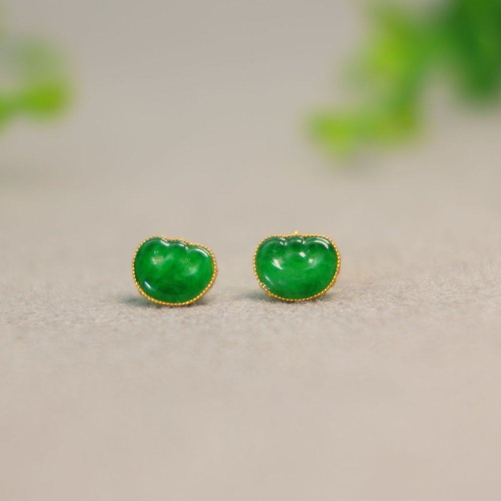 #H672 18K金耳针镶嵌老坑辣绿天然A货翡翠如意头耳钉耳饰