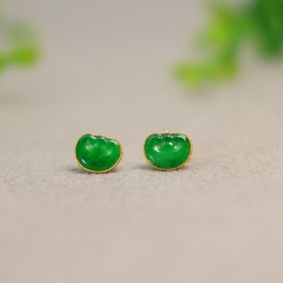 老坑辣绿天然A货翡翠如意头耳钉