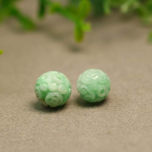 翡翠古钱币龙纹雕花圆珠子