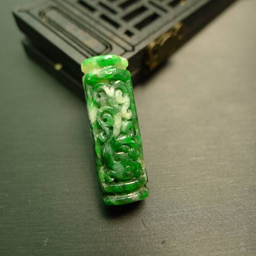 老翡翠龙纹长勒子桶珠子管珠