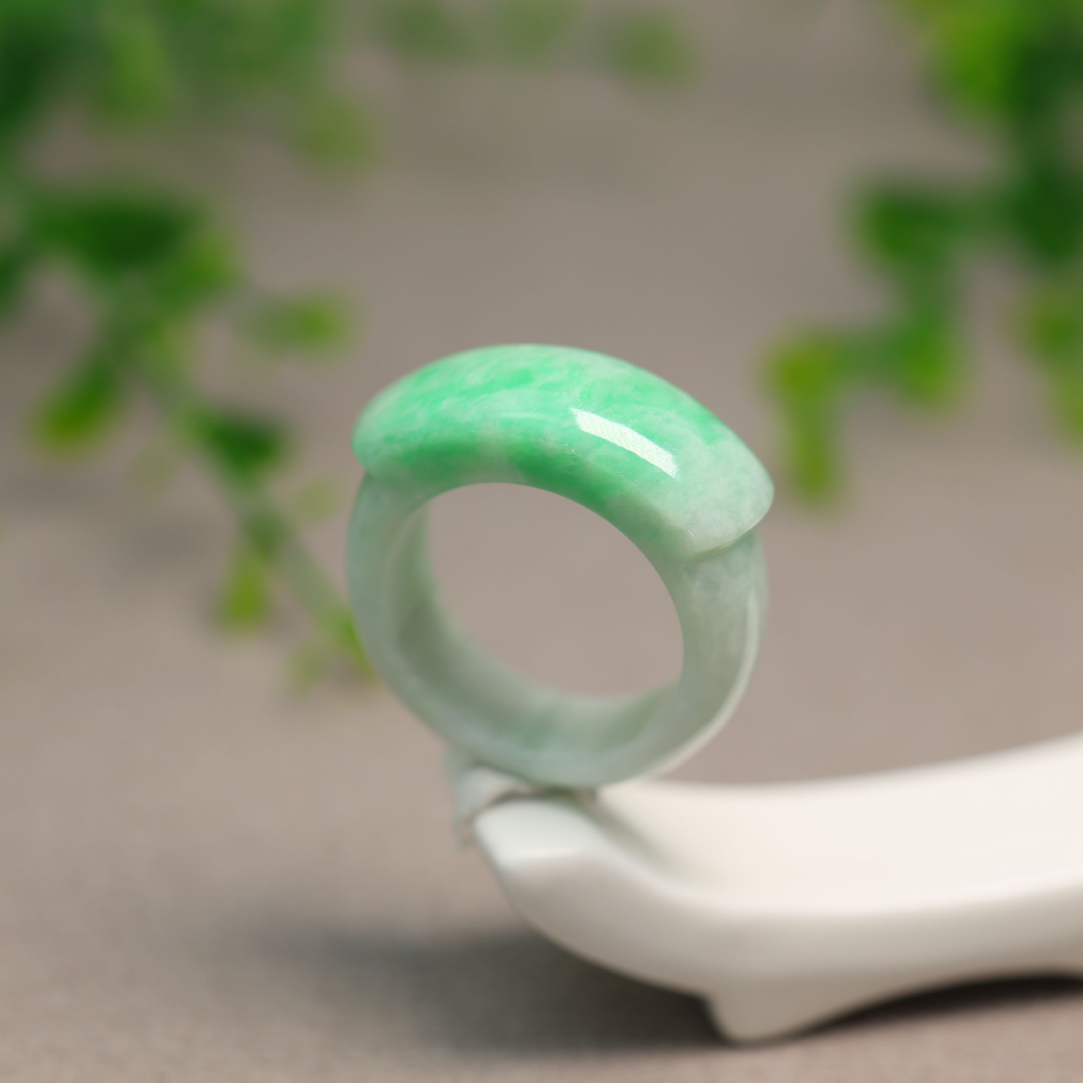 飘阳绿缅甸天然A货翡翠马鞍戒指