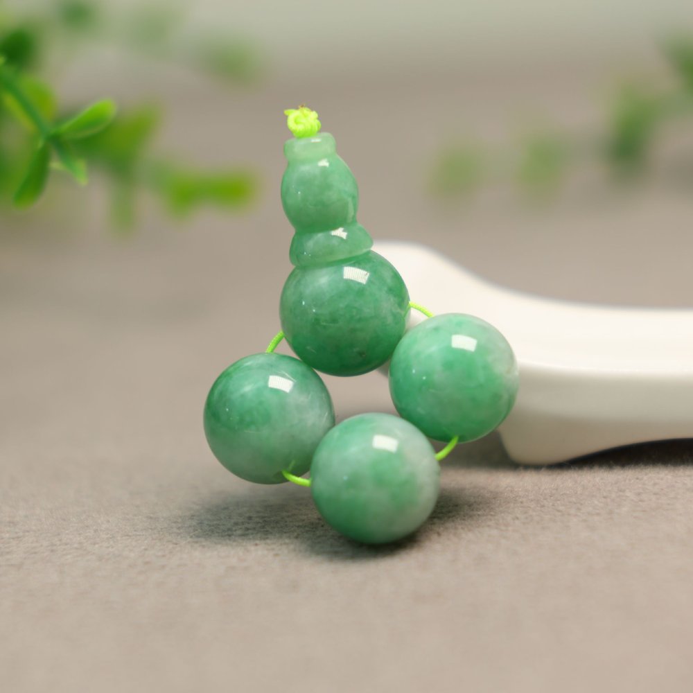 天然A货翡翠素面珠子三通佛头