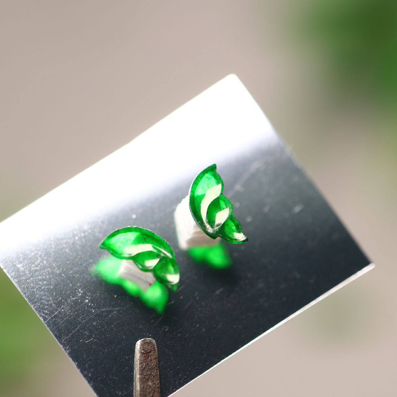 辣绿天然A货翡翠蝴蝶翅膀