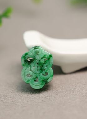 天然A货翡翠雕花中国结形背云
