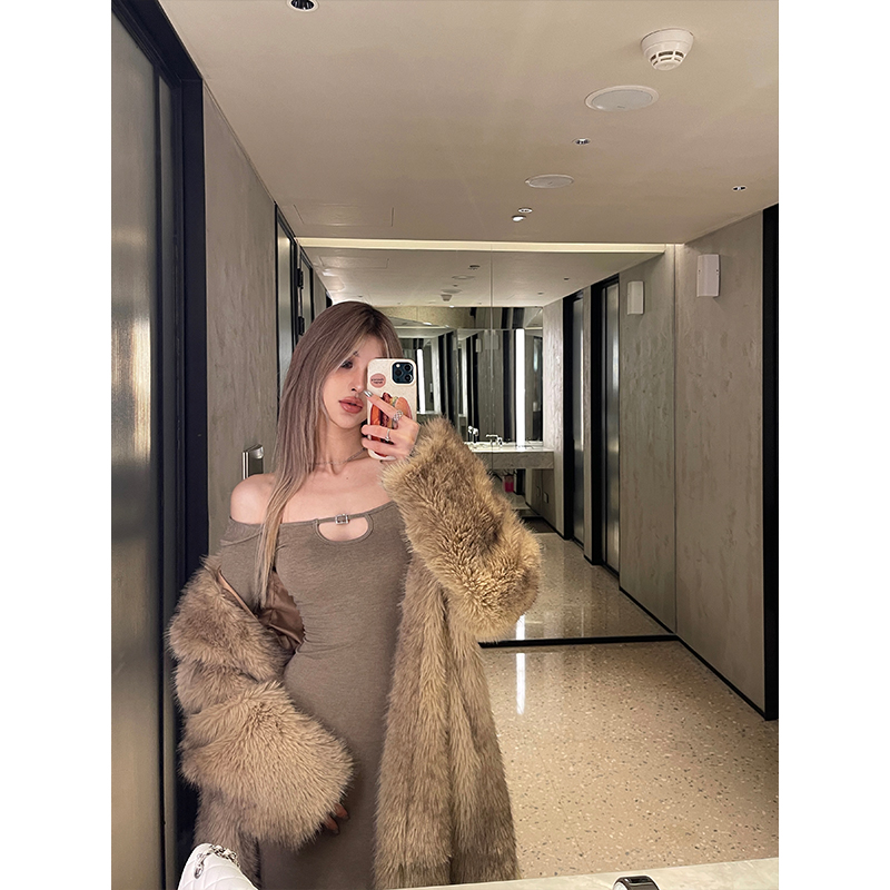 PrettyDragon 秋冬方领镂空加厚高弹连衣裙针织修身长袖包臀裙女