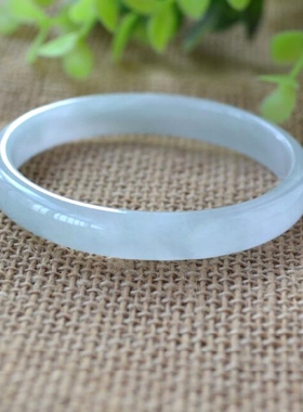 缅甸天然翡翠细条冰种手镯女款浅绿玉镯子手镯白月光晴水飘花送礼