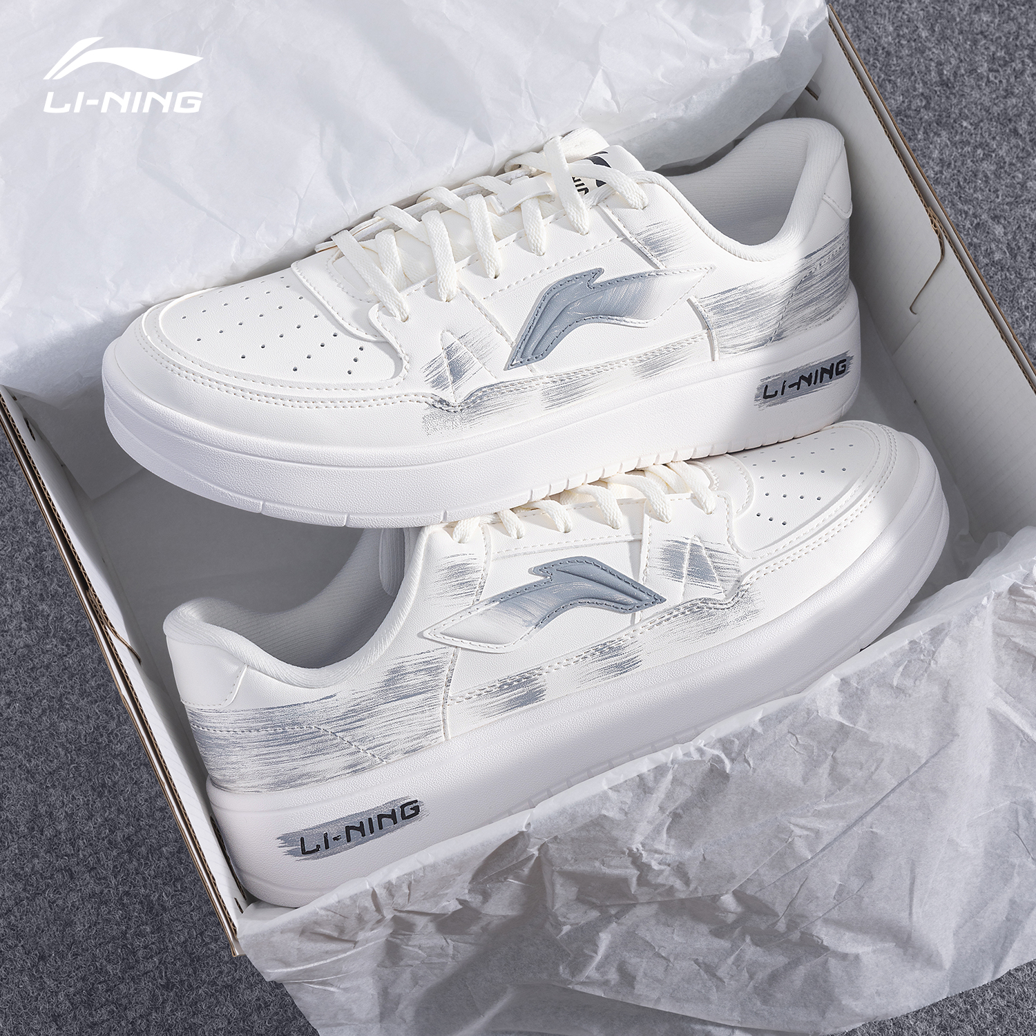 李宁板鞋月临系列定制创意涂鸦