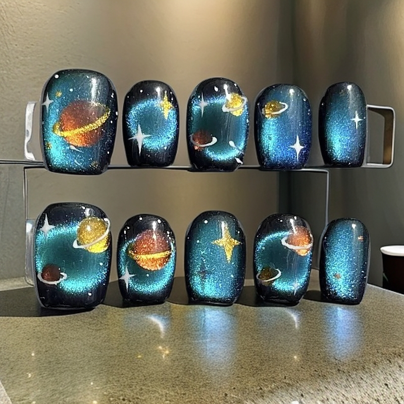快乐星球星空短款光疗甲猫眼美甲假指甲手绘显白穿戴甲贴片