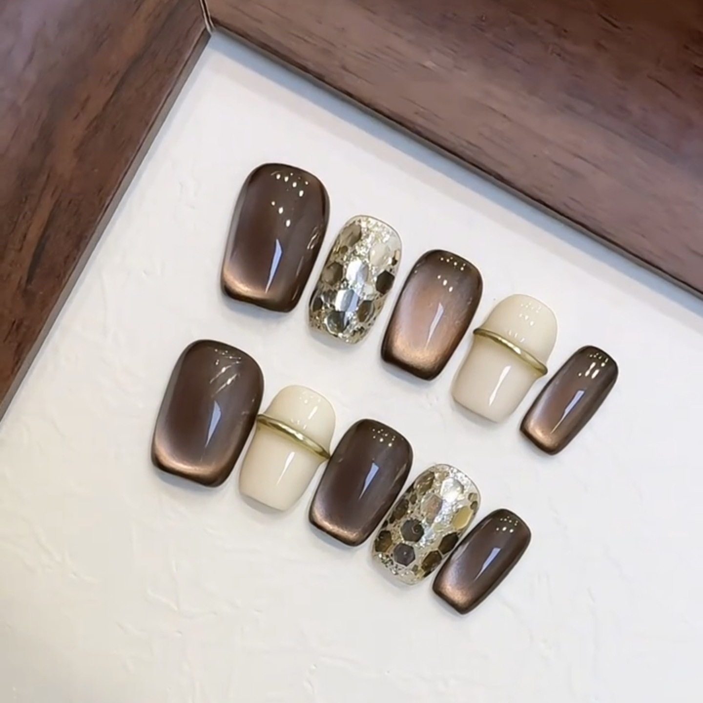 【戒指】秋冬奶咖爆闪猫眼穿戴甲