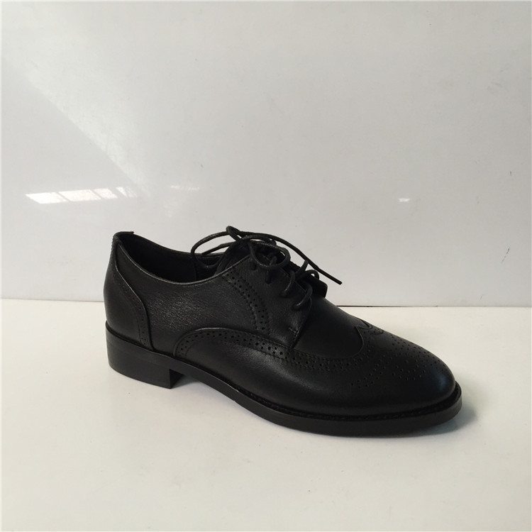 新款断码头层牛皮方跟英伦风女鞋