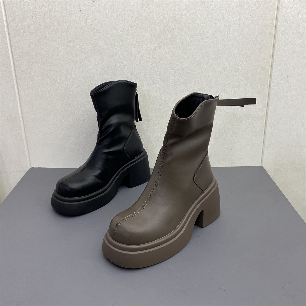 品牌断码靴子新款2023爆款短筒靴后拉链方头高跟厚底显瘦马丁靴女,女鞋,马丁靴,淘宝优惠券,粉丝福利购,淘宝优惠卷