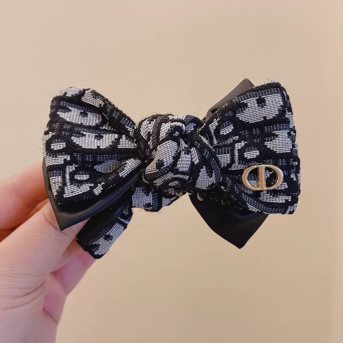 韩国时尚字母牛皮质缠绕发箍女简约百搭高颅顶头箍防滑带齿压发卡