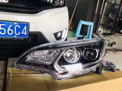 飞度改装前大灯总成14-18GK5LED