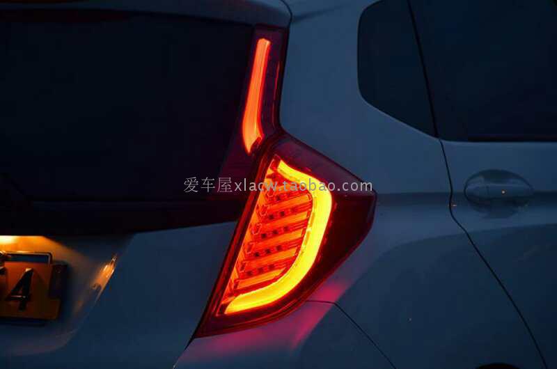 14-19款新飞度国产排骨款尾灯总成 GK5尾灯改装LED转向倒车刹车灯