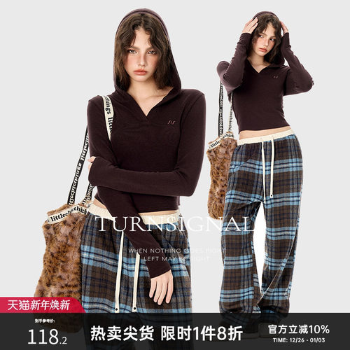 TurnSignal潮牌V领针织打底衫女