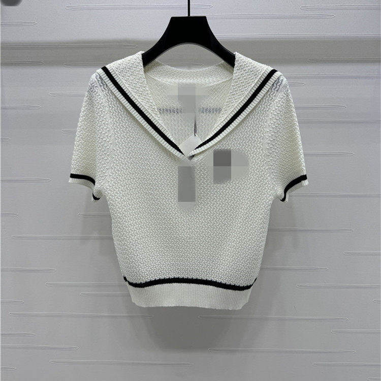 2025早秋新款V领披肩撞色刺绣logo徽标时髦减龄百搭针织衫