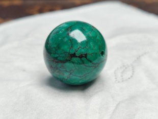 高瓷原矿绿松石圆珠直径21.2重13.9克
