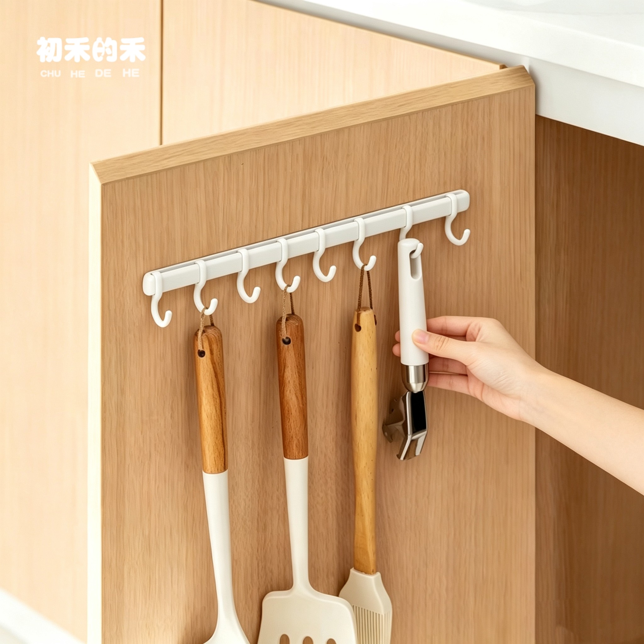 免打孔厨房门后挂钩简约多功能易安装强力无痕粘钩物品一排式排钩