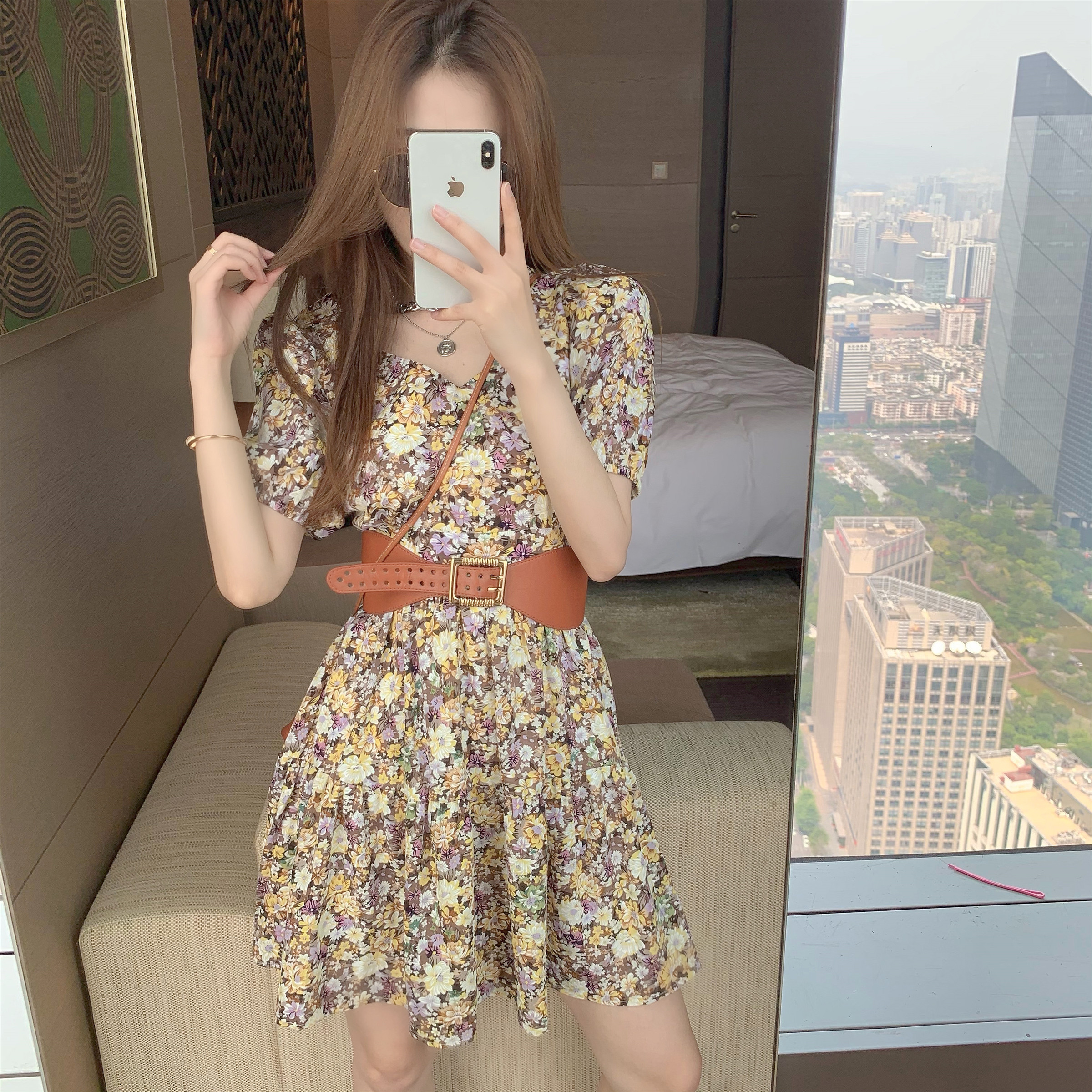 Real price, new style, retro design, waist show thin Floral Dress